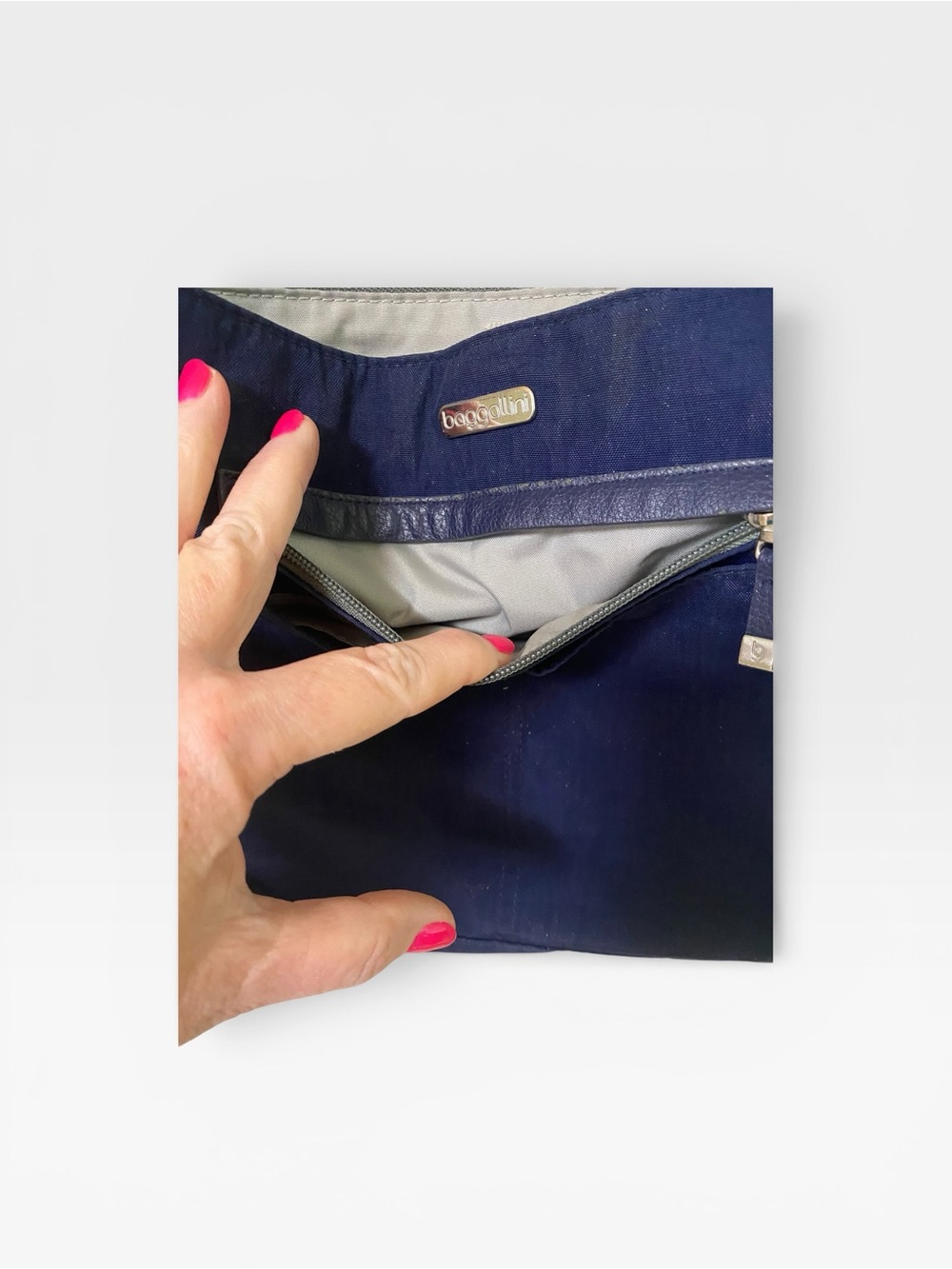 Baggallini Navy Crossbody Shoulder Bag NEW - Picture 6 of 8